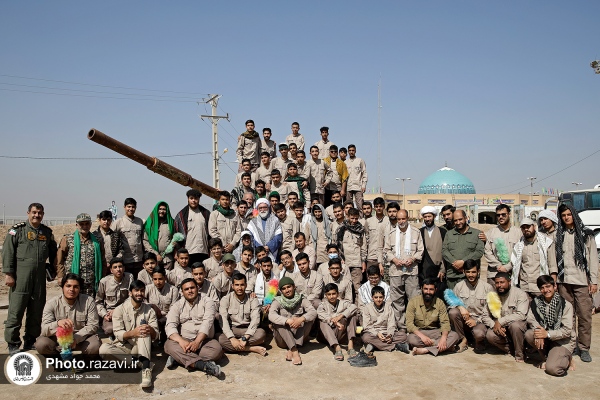  حضور تولیت آستان قدس رضوی در مناطق عملیاتی هشت سال دفاع مقدس