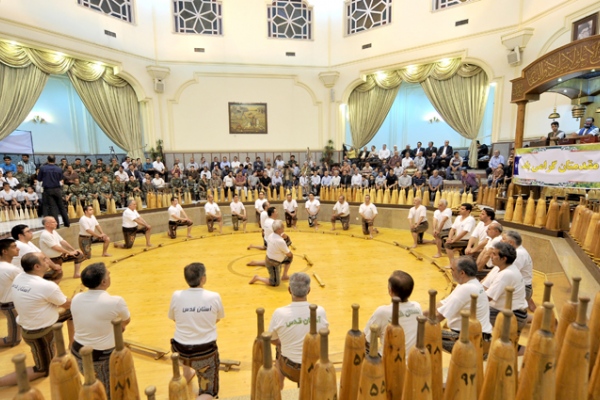 نسل پهلوانان آینده در گود زورخانه بنیاد کرامت آستان قدس