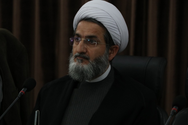 عقل و عقل گرایی راه برون رفت از چالش های فردی و اجتماعی در سیره رضوی