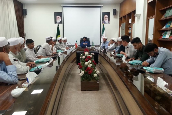 بازدید طلاب اهل سنت ترکمن صحرا از دانشگاه رضوی