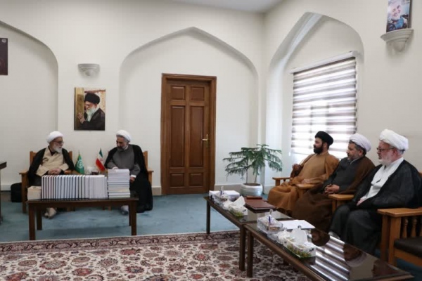 دیدار آیت الله شب زنده دار با رییس دانشگاه رضوی