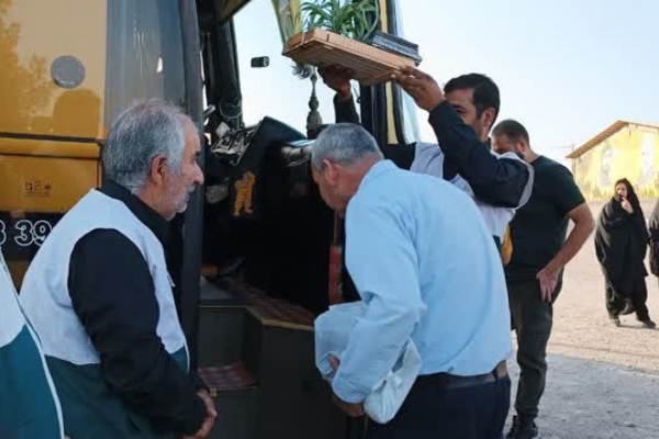 اعزام هفده نفر زائر اولی به کربلای معلا 