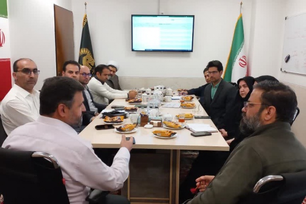 جلسه تهيه و تنظيم جدول برنامه هاي فصلي و ساليانه براي كانون‌هاي خدمت رضوي استاني
