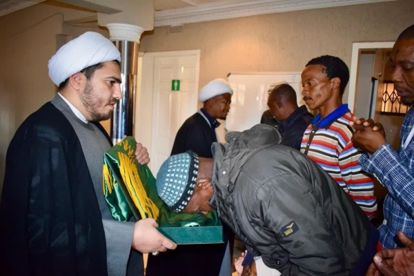 پرچم رضوی در آفریقا؛ پلی به سوی دل‌ها
