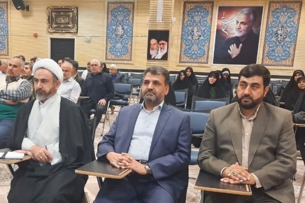 آیین تکریم و معارفه مدیر کانون های خدمت رضوی استان ایلام برگزار شد.