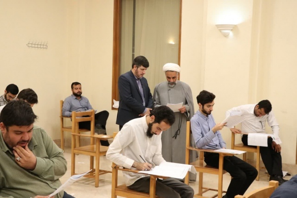 رقابت بیش از 1600 داوطلب در آزمون ورودی دانشگاه رضوی