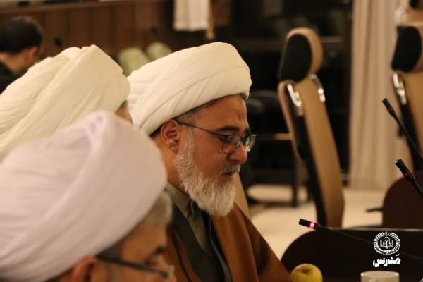 حوزه‌های علمیه در قانون‌گذاری نقش اساسی دارند